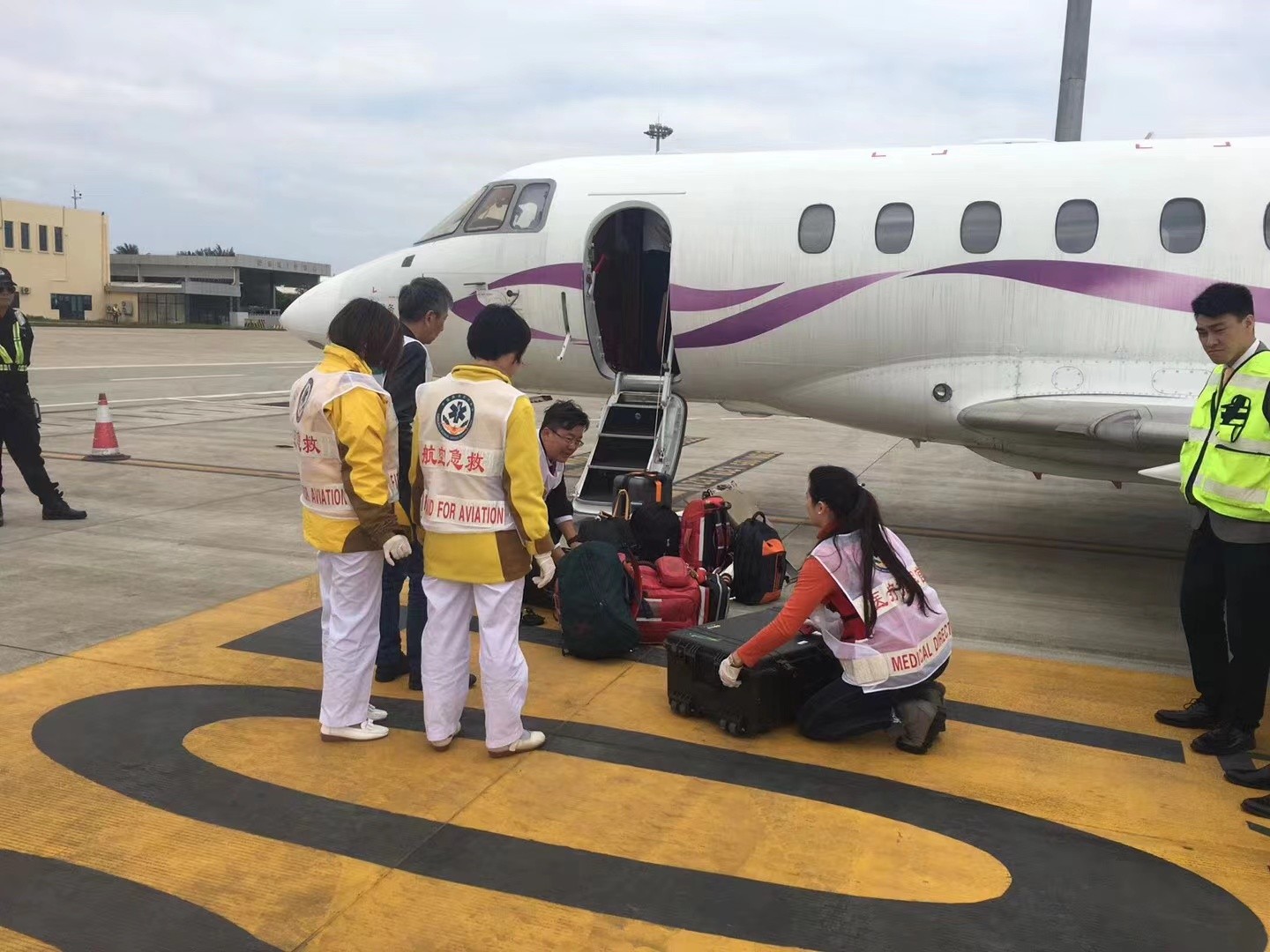 北海香港出入境救护车出租